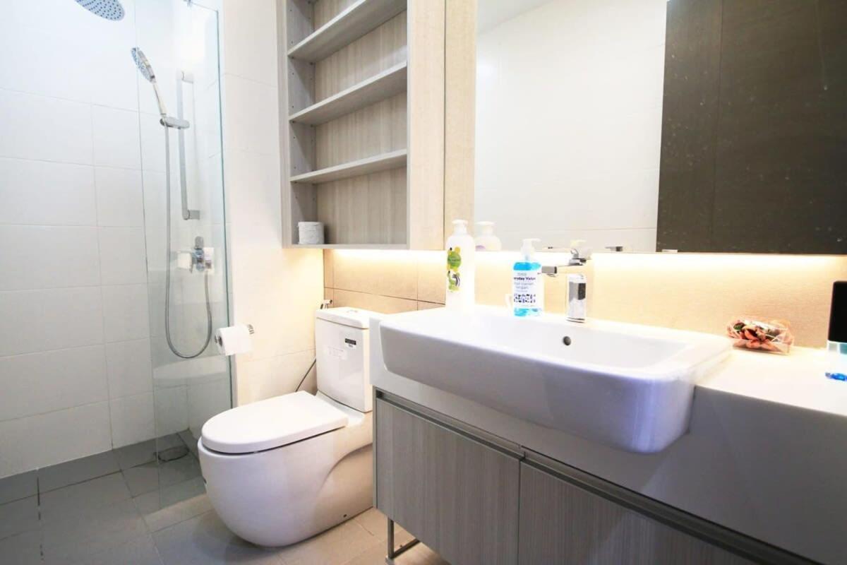 A Stylish High-Floor 2Br Suasana Suites Views Johor Bahru Extérieur photo